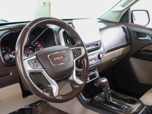Used 2016 GMC Canyon SLE RWD image 23