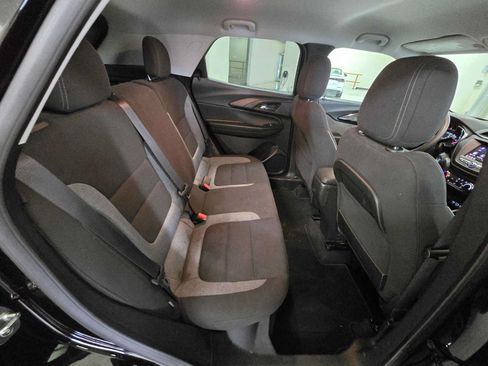 Used 2023 Chevrolet TrailBlazer LT FWD image 12