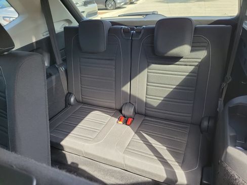 Used 2022 Volkswagen Tiguan S FWD image 13