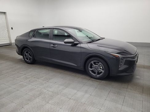 Used 2025 Kia K4 FWD image 11