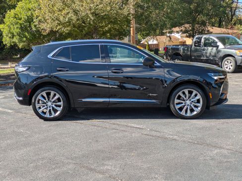 Used 2021 Buick Envision Avenir w/ Technology Package II image 4
