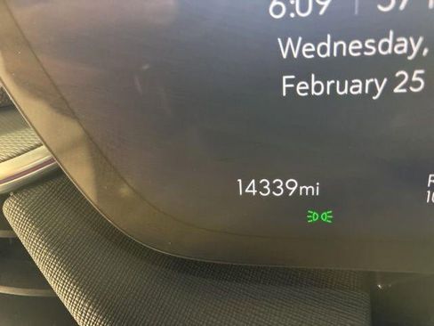 Used 2025 Buick Enclave Sport Touring image 17