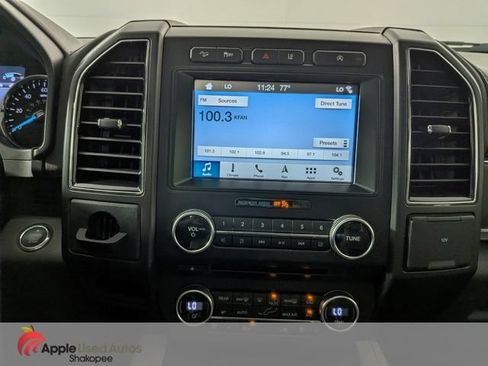 Used 2018 Ford Expedition Limited w/ Equipment Group 301A AWD/4WD image 31