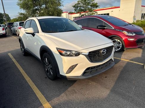 Used 2017 MAZDA CX-3 Touring FWD image 3