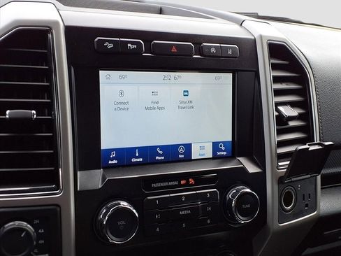 Used 2020 Ford F150 Lariat image 11