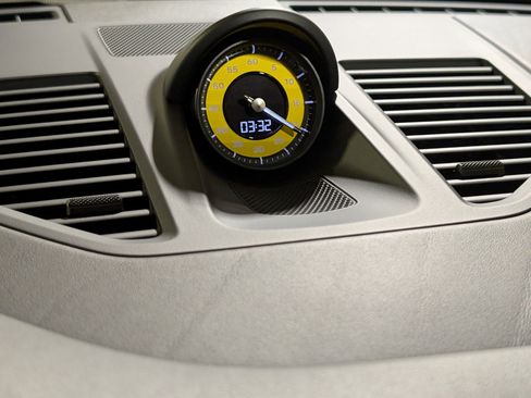 Certified 2022 Porsche 911 Carrera RWD image 35