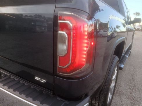 Used 2017 GMC Sierra 1500 SLT w/ SLT Premium Package image 45