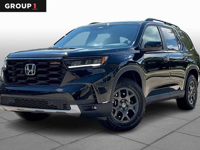 New 2025 Honda Pilot TrailSport
