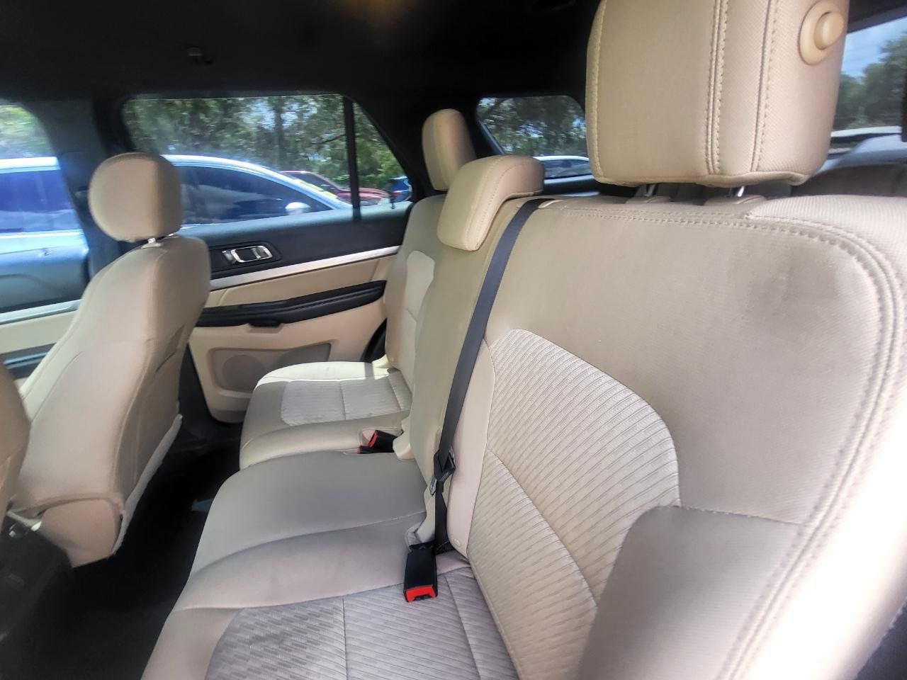 Used 2017 Ford Explorer FWD image 30