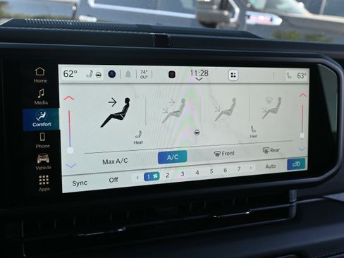 Used 2025 Jeep Wrangler Unlimited Rubicon 4xe w/ Convenience Group image 22