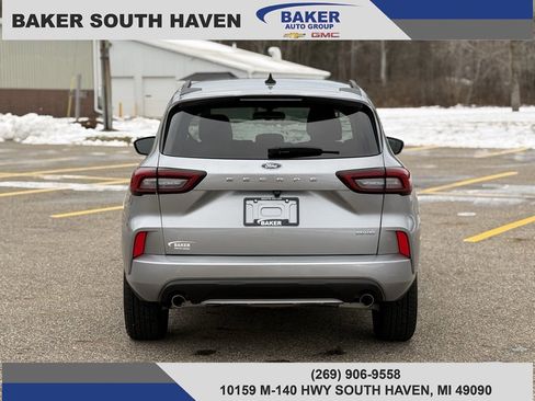 Used 2023 Ford Escape ST-Line image 6