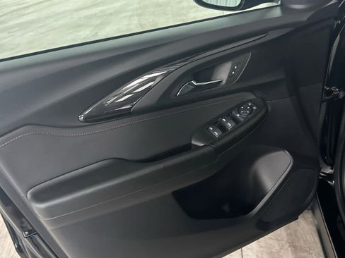 Used 2023 Chevrolet TrailBlazer RS w/ Convenience Package image 6