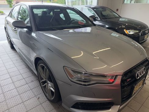 Used 2017 Audi S6 Premium Plus w/ Black Optic Package AWD/4WD image 3