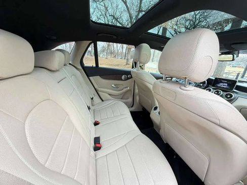 Used 2018 Mercedes-Benz GLC 300 4MATIC image 10