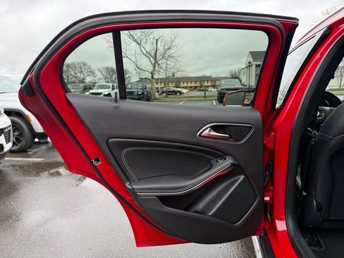 Used 2019 Mercedes-Benz GLA 250 4MATIC image 26