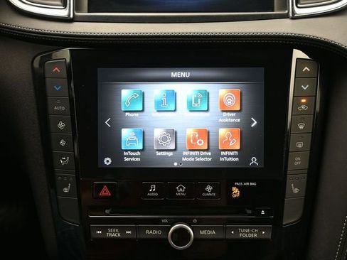 Used 2023 INFINITI QX50 Luxe FWD image 16