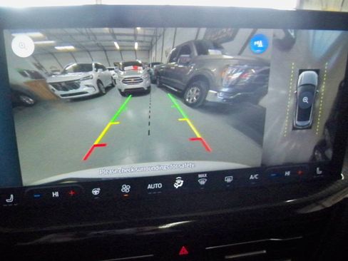 Used 2024 Ford Escape ST-Line Elite w/ Premium Technology Package image 7