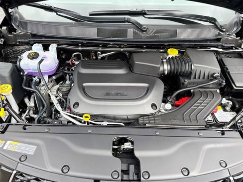 New 2026 Chrysler Pacifica Select image 33