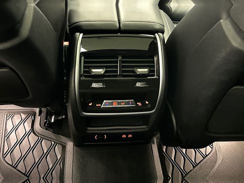 Used 2024 BMW X5 M60i AWD/4WD image 20