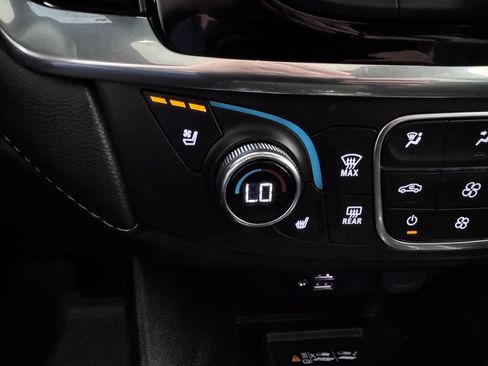 Certified 2023 Chevrolet Traverse Premier AWD/4WD image 24