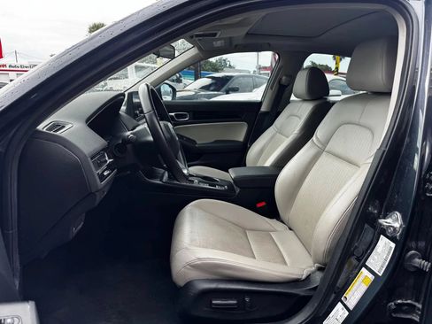 Used 2024 Honda Civic EX-L image 10