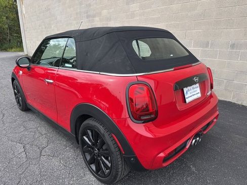 Used 2019 MINI Cooper S w/ Premium Package image 11
