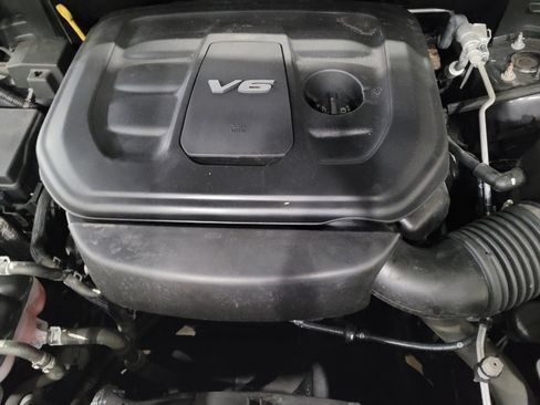 Used 2018 Jeep Grand Cherokee Limited AWD/4WD image 30