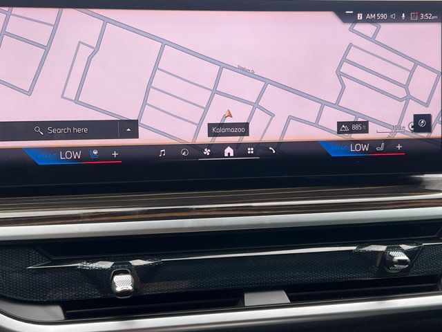 Used 2025 BMW X7 xDrive40i AWD/4WD image 26