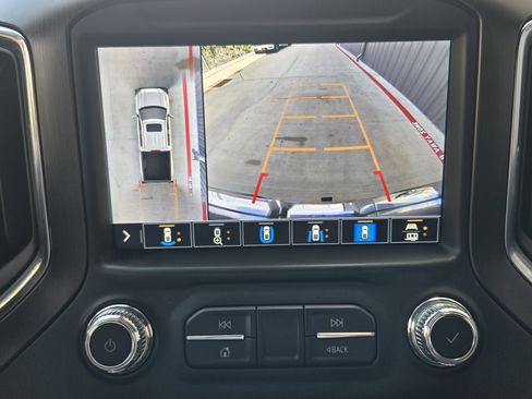 Used 2021 GMC Sierra 1500 AT4 w/ AT4 Premium Package image 13