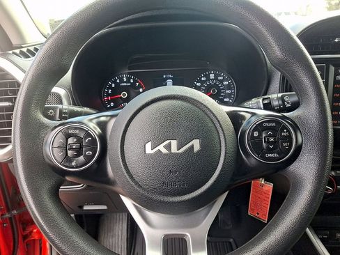 Certified 2022 Kia Soul LX image 19