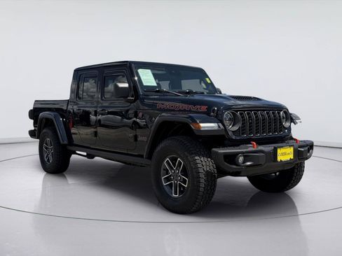 Used 2025 Jeep Gladiator Mojave AWD/4WD image 7