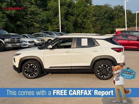 Used 2021 Chevrolet TrailBlazer LT w/ Convenience Package FWD image 2