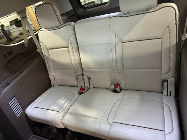 Used 2021 GMC Yukon XL Denali AWD/4WD image 39