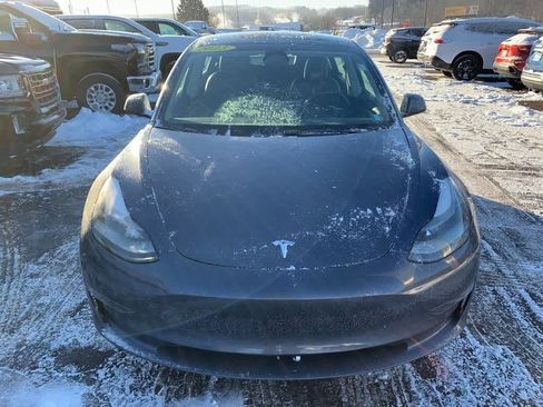 Used 2023 Tesla Model 3 Standard Range image 8