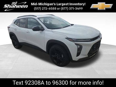 Used 2025 Chevrolet Trax ACTIV w/ Driver Confidence Package FWD image 1