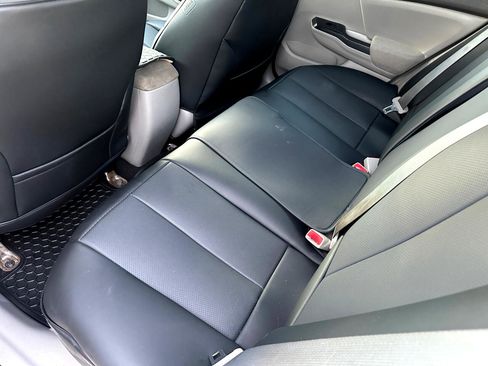 Used 2012 Honda Civic LX image 8