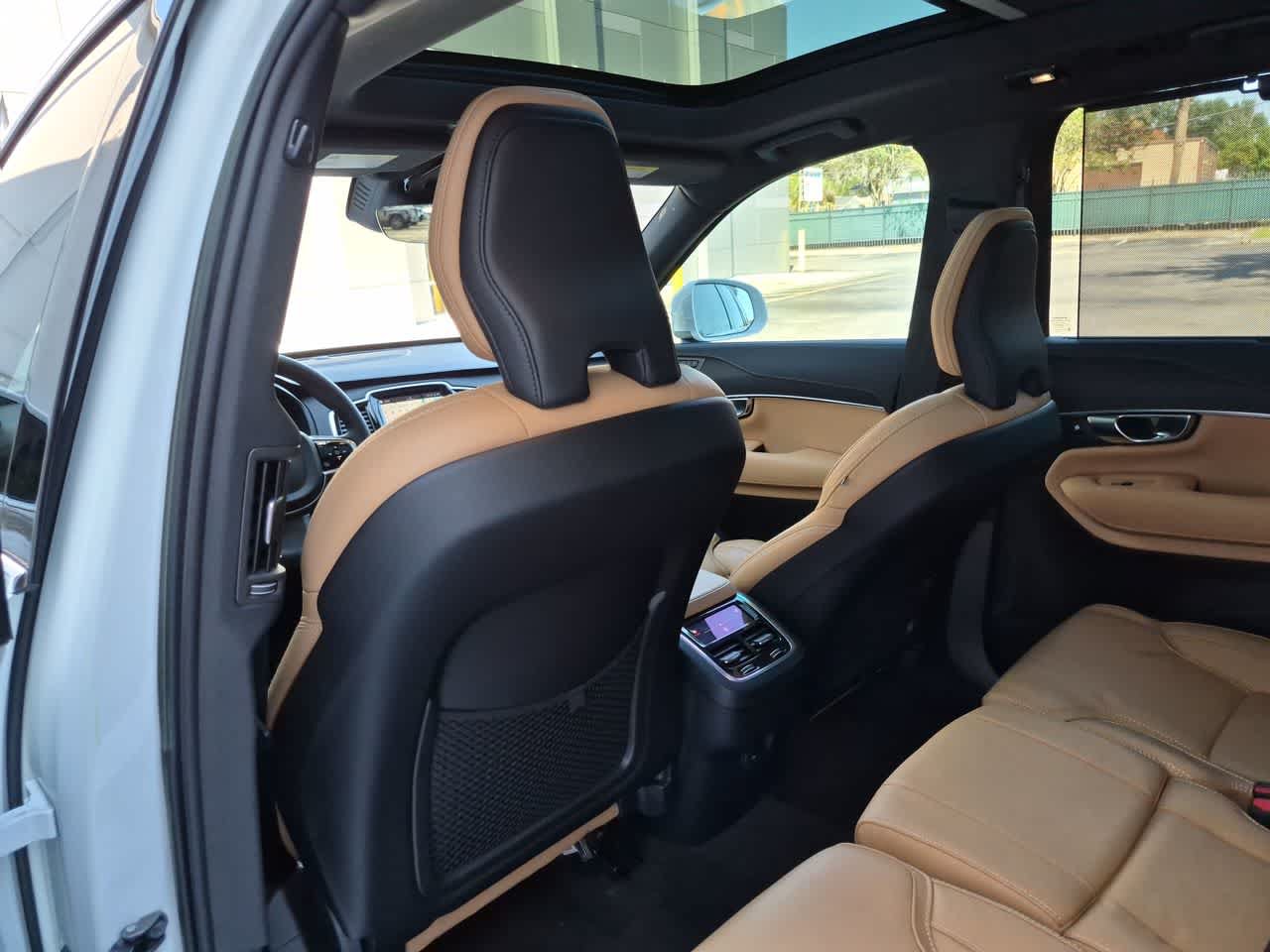 Used 2023 Volvo XC90 B6 Ultimate w/ Protection Package Premier AWD/4WD image 19