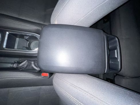 Used 2019 Toyota Tacoma TRD Sport w/ Technology Package AWD/4WD image 21