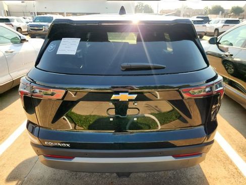 Used 2026 Chevrolet Equinox LT FWD image 5