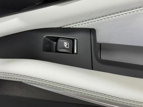 Certified 2023 BMW X5 xDrive40i w/ Climate Comfort Package image 23