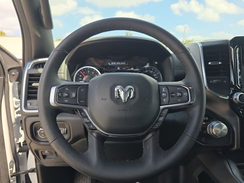 Used 2026 RAM 1500 Laramie AWD/4WD image 28