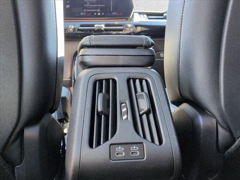 Used 2026 BMW X1 xDrive28i w/ Technology Package image 17