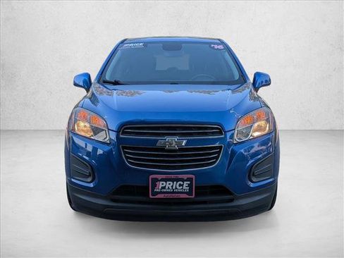 Used 2016 Chevrolet Trax LS FWD image 2