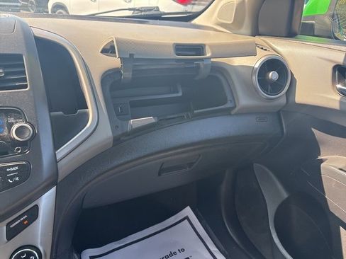 Used 2015 Chevrolet Sonic LT image 20