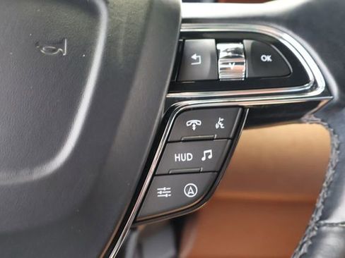 Certified 2023 Lincoln Navigator L Reserve AWD/4WD image 25