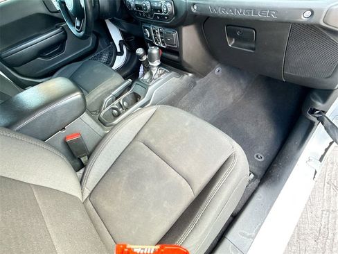 Used 2021 Jeep Wrangler Unlimited Sport image 33