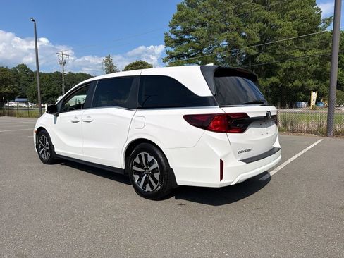 Used 2025 Honda Odyssey EX-L image 7