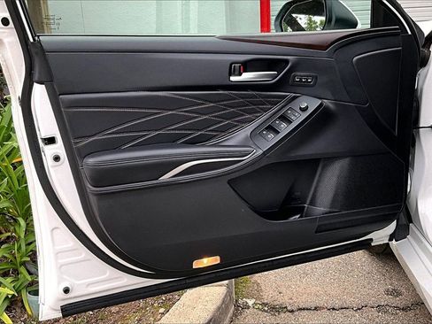 Certified 2022 Toyota Avalon Limited image 20