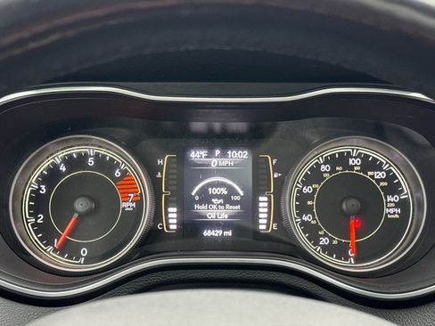 Used 2020 Jeep Cherokee Latitude Plus w/ Comfort/Convenience Group image 24