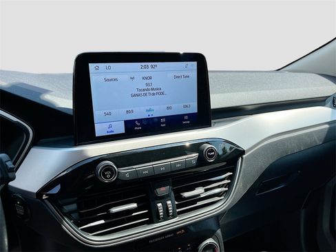 Used 2020 Ford Escape SE Sport image 14